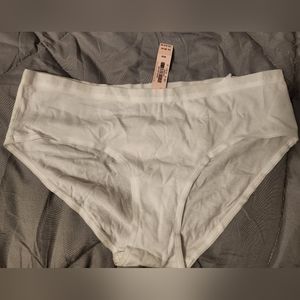 VICTORIA'S SECRET UNDERWEAR